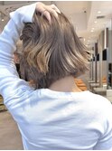 外ハネボブ レイヤーボブ ハイライトカラーベージュカラー 青山