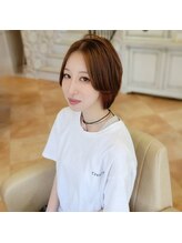 キティ(KITTY) ショート/フェイスレイヤー/センターパート