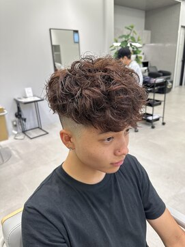 ジュール メンズ 大分(Joule men's) フェザーパーマ/スパイキーショート/スペインカール/[大分駅]