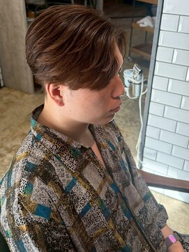 ソレイユ バイ アルフレッド(SOLEIL by alfRed) 毛流れセンターパート ブラウンカラー 外国人風スタイル