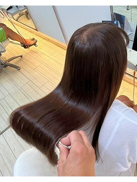 シゲ 自由が丘店(SHIGE) 白髪染めも髪質改善カラーでマイナス10歳40代50代白髪ぼかし美髪