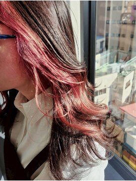 ジェコ ブラン(gecko. brun) ピンク★インナーカラー/顔周りレイヤー/韓ドル #武蔵小山美容室