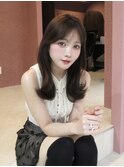 ロングでも少し変化を♪顔まわりレイヤーで柔らかい大人上品ヘア