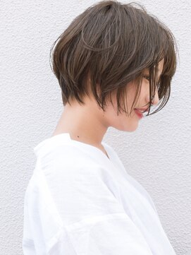 シロ(SiLO) ★【大人透明感】レイヤーボブ／大人ベージュ