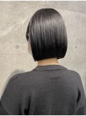 黒髪ボブモードミニボブ横顔美人ダークグレーフラットボブ