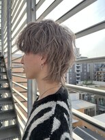 スピンオフシフト(SPIN-OFF SHIFT)&nbsp;マッシュウルフ×ホワイトベージュ