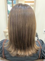 アルターリール(aL ter Rire)&nbsp;赤み消しベージュ/艶カラー/福原遼華