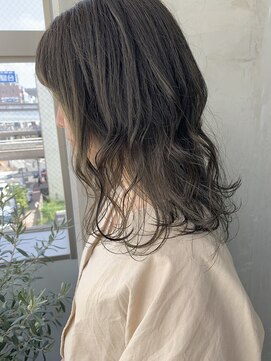 ゼストプラス(ZEST plus) 赤みを消したオリーブカラー