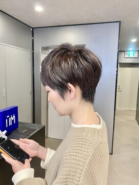 ハルキ ミナト ジャパン オオサカ(HARUKI MINATO japan OSAKA) 40代50代小顔似合わせカットくびレイヤーエモージュ大人可愛い