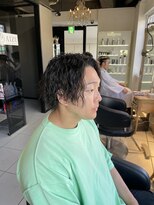 アイズ 海老名(AIZU) ツイストスパイラルパーマ マンバンヘア メンズミディアム