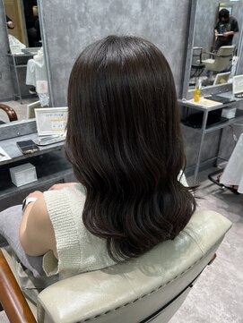 フォンド 津田沼(fond.) デザインカラー/レイヤーカット/ウェットヘア/オリーブベージュ