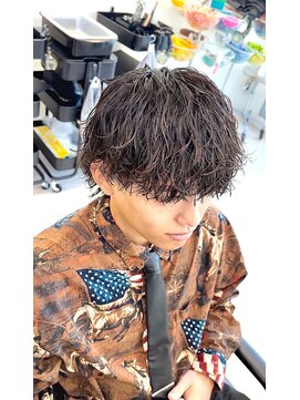 ヒビヲ(HIBIO) 波巻きスパイラルツイストパーマツーブロックウルフマッシュ