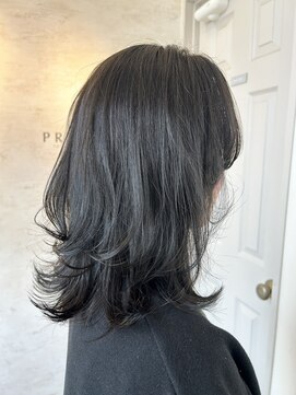 プリンプ トータルビューティ(PRIMP.total beauty) ミディアムレイヤー × dark gray