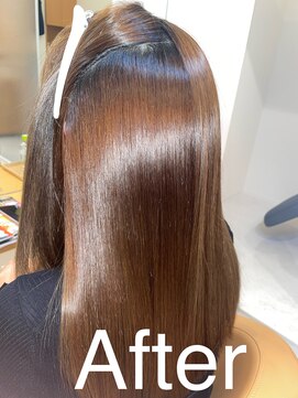 スリーク(SLEEK) SLEEK式髪質改善【縮毛矯正】　アフター内側