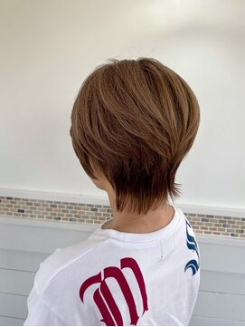 ティージェイ天気予報 1ポ 四日市店(TJ) ハイトーン白髪ぼかしショートウルフ