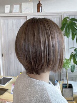 エルヴィータ(Elvita)の写真/イタリアのオーガニック薬剤≪ローランド≫カラー剤特有のツンとした匂いが無く、低刺激でダメージレス♪