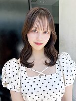 アルバム 銀座(ALBUM GINZA)&nbsp;くびれミディ前髪カットおくれ毛暗めカラー_F40335