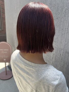 エムサロン ルームス(emusalon Room's) 【パツっとボブ×チェリーレッド】