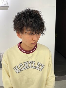 メンズサロン キング 高槻店(Men’s salon K!ng) 波巻きツイストスパイラルパーマ/フェザーパーマ/眉毛/メンズ