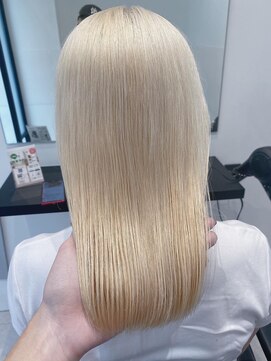 エン 栄店(enne) ホワイトブロンド