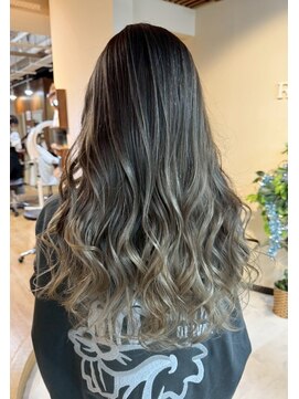 ブリッツ レボ(BLITZ-REVO) 着物ヘア/ダークアッシュ/ミディアムレイヤーカット/柏駅