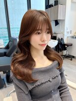 ラクシア(LucxiA)&nbsp;韓国ヘア/レイヤーカット/顔まわりカット/Instagram @ken__gucci