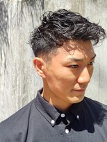 パール(PEAR+L)&nbsp;メンズカット×かき上げヘア×メンズパーマ×フェードカット