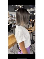 レブ 四条烏丸(Reb,)&nbsp;ホワイトシルバー×バレイヤージュ