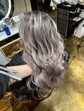 ハンナ 札幌(HANNAH) ＃シャドールーツ＃バレイヤージュ＃エクステ