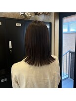 トウキ(touki)&nbsp;大人可愛い艶髪切りっぱなし外ハネミディアムボブ20代30代40代