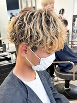 エルマーク 枚方(L-MARK)&nbsp;ダブルカラースパイラルパーマツイストパーマフェード短髪