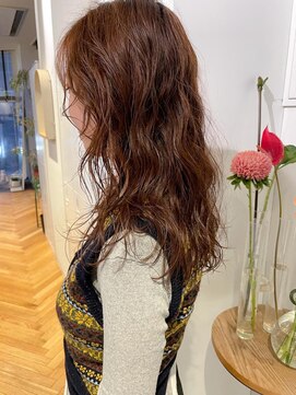 ツナグ(tsunagu) 波巻きロングパーマ