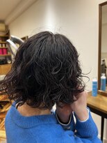 ステム(stem)&nbsp;グレイカラーと同時でもかけれるモードな雰囲気のパーマ