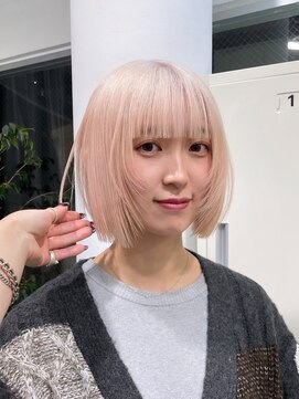 ジーナ オモテサンドウ(XENA) ハイトーン×ショート×ピンクホワイト(表参道)