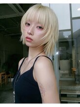 ローウェ 表参道(Louwe) blond layer bob