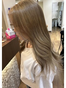 アンフール(am foule) ベージュカラー