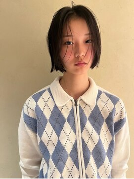 ぱつっとボブ・ショート/タッセルボブ/くびれ/20代/ぱっつん