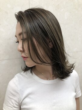 スピンヘアワークス(Spin Hair Works) シルバー×ハイライト