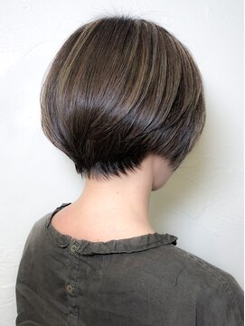 ウィロー(WILLOW) 【WILLOW】明るいお白髪染めショート（井下貴史）