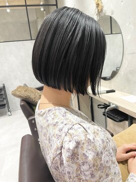 トマト(TOMTO) 【HOSSY】ミニボブ☆軽めボブ_ぱつっとボブ