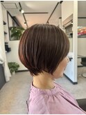 丸みショートくびレイヤー前髪あり30代40代50代大人ショート