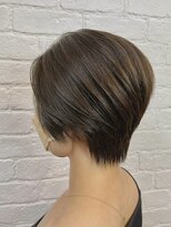 グレープバイン 港南台(GRAPEVINES)&nbsp;シルエット抜群／前下がりショート