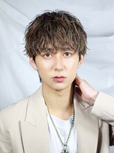 緩めパーマ×ハイライト！　担当　熊谷一磨