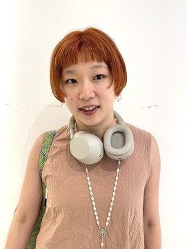 イト(ito) オン眉ショート×オレンジブラウン