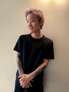 リビング 津田沼(LIVING) 千葉駅MEN’S HAIR/サーフカール/刈り上げセンターパート