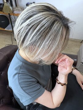 ブレイズヘアー(BLAZEhair) 【大人世代向け】脱白髪染めバレイヤージュ×ブリーチ３回
