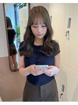 ボトル(bottle)の写真/ちょっとしたニュアンスで劇的に変化!?お顔の印象を左右する顔回りだからこそ、ミリ単位の調整を◎