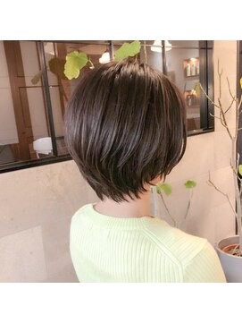 エルダーズバイユーレルム(L:der's by u-realm) 落ち着いた雰囲気のショートボブ