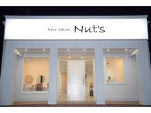 ナッツ(Nut's)の雰囲気（白を基調としたおしゃれなカフェのような清潔感のある店舗！）