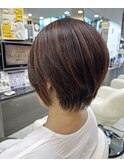 ショートボブ